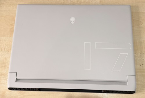 Alienware x17 3 fdh - x17, 17.3'