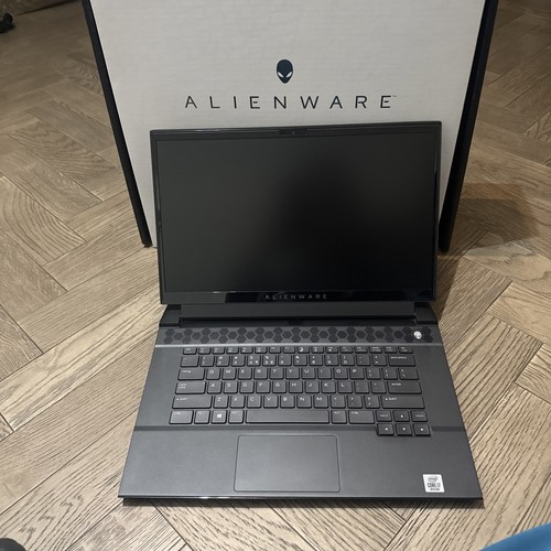 Problema batteria alienware - batteria*,