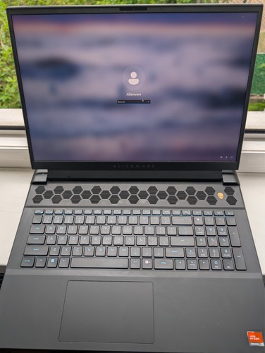 Alienware m18 480hz - alienware,