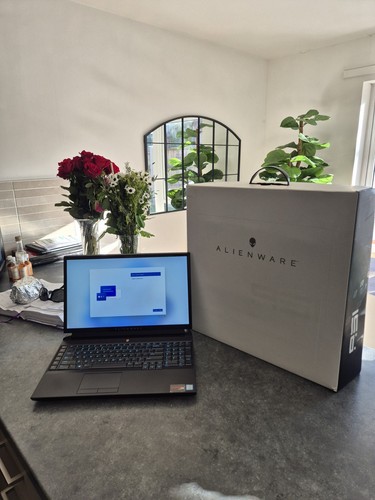 Alienware area 51m - area, 24
